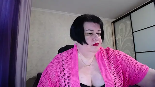 Snapshot of JuicyLady_Di chatting on 10/24/25, 04:44 JuicyLady Di online show from 10/24/25, 04:44