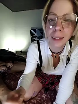 OnnaaH online show from 12/19/25, 05:15