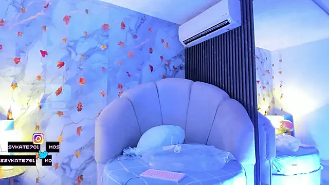 Katemoss70 online show from 11/06/25, 12:31