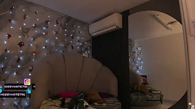 Katemoss70 online show from 12/04/25, 12:26