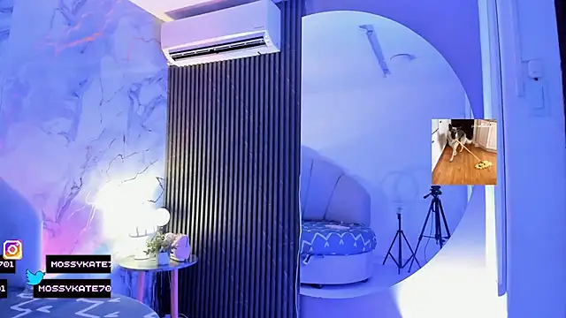 Katemoss70 online show from 09/19/25, 12:31