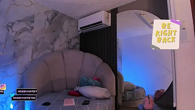 Katemoss70 online show from 03/10/26, 12:42