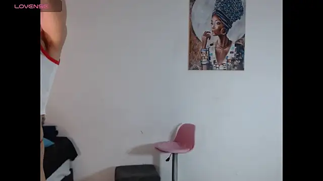 Corina Ts online show from 11/17/25, 12:42