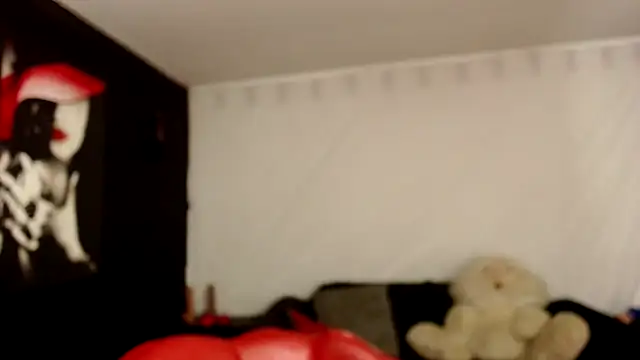 Snapshot of agatha_prime chatting on 10/26/25, 05:13 agatha prime online show from 10/26/25, 05:13