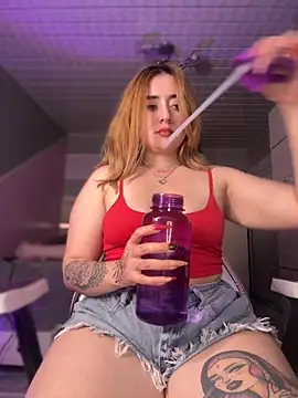 Sam Thompsoon  online show from 11/16/25, 02:49