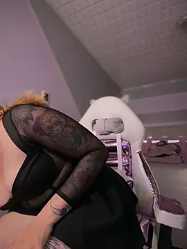 Sam Thompsoon  online show from 02/10/26, 02:32