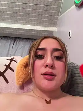 Snapshot of Sam_Thompsoon_ chatting on 03/03/25, 05:37 Sam Thompsoon online show from 03/03/25, 05:37