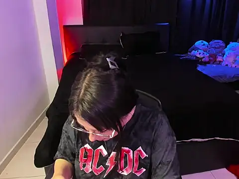 lia minami online show from 05/04/26, 04:05