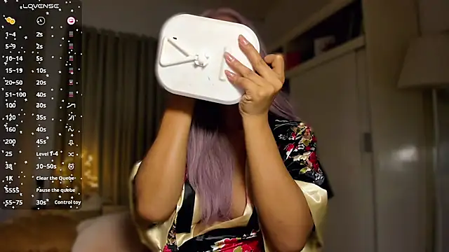 Snapshot of venusangelicxx chatting on 02/07/26, 01:35 venusangelicxx online show from 02/07/26, 01:35