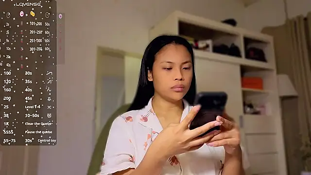 Snapshot of venusangelicxx chatting on 02/23/26, 05:09 venusangelicxx online show from 02/23/26, 05:09