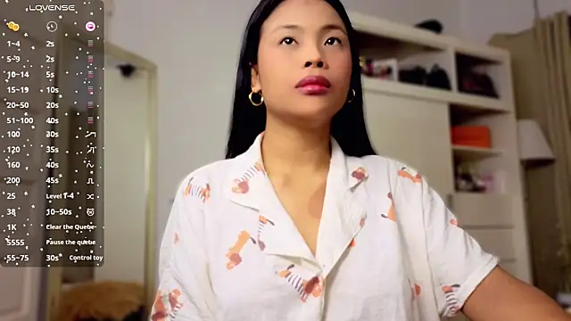 Snapshot of venusangelicxx chatting on 02/22/26, 05:03 venusangelicxx online show from 02/22/26, 05:03