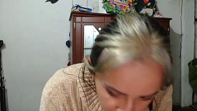 DeepAnal07 online show from 12/18/25, 04:17