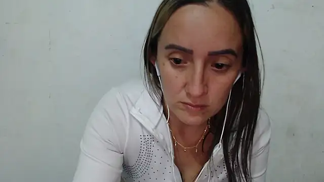 Snapshot of DeepAnal07 chatting on 07/19/26, 04:43 DeepAnal07 online show from 07/19/26, 04:43
