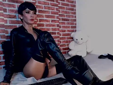 juicyCOCKeva online show from 05/08/26, 10:46