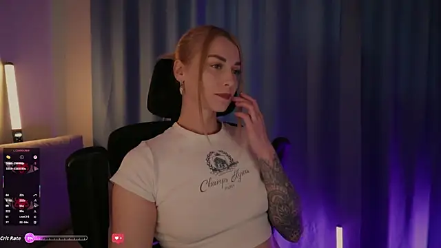 Snapshot of AskAlexa chatting on 10/02/25, 01:03 AskAlexa online show from 10/02/25, 01:03