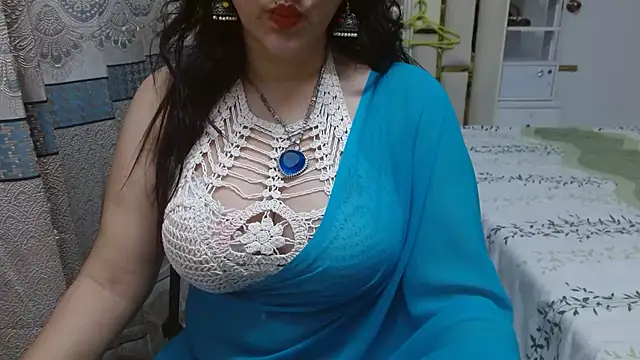 Lovelywife786 online show from 11/15/25, 04:00