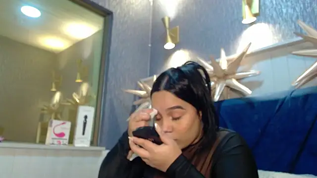 EmilyQueen3x online show from 12/20/25, 01:25