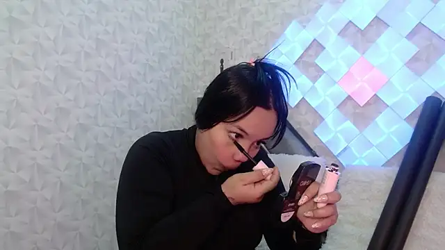 EmilyQueen3x online show from 10/15/25, 01:30