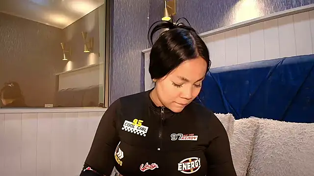 EmilyQueen3x online show from 02/22/26, 02:08