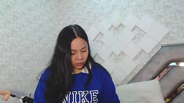 EmilyQueen3x online show from 09/18/25, 12:52