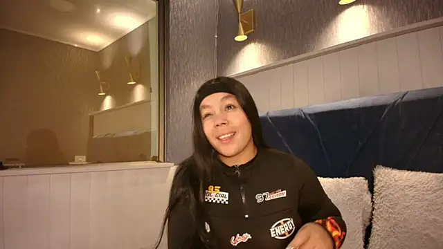 EmilyQueen3x online show from 03/02/26, 02:13