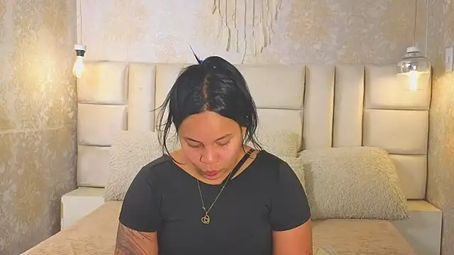 EmilyQueen3x online show from 06/01/26, 02:50