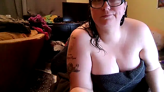 newfieocean online show from 11/11/25, 02:28