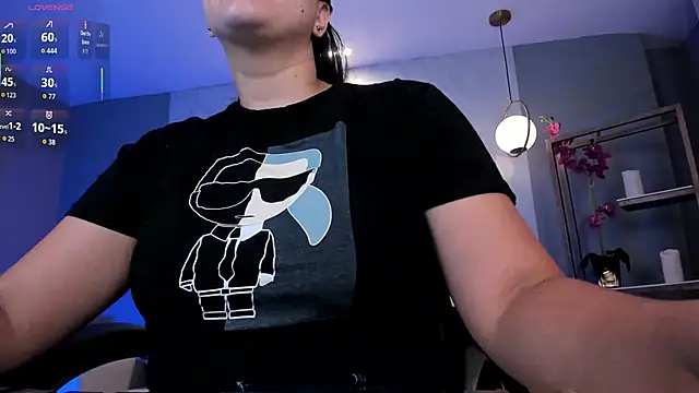 Snapshot of MartinnaBonnet chatting on 09/10/25, 10:03 MartinnaBonnet online show from 09/10/25, 10:03