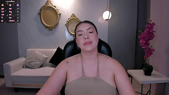 Snapshot of MartinnaBonnet chatting on 02/23/25, 02:46 MartinnaBonnet online show from 02/23/25, 02:46