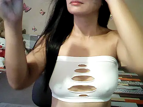 Snapshot of Mia_Rein chatting on 07/16/26, 01:57 Mia Rein online show from 07/16/26, 01:57