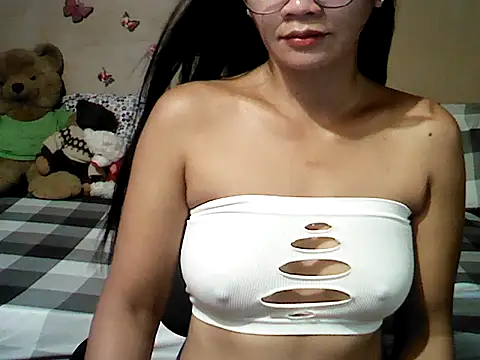 Mia Rein online show from 05/16/26, 02:10