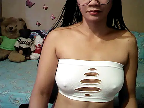 Mia Rein online show from 04/17/26, 01:41