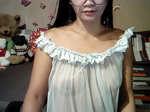 Snapshot of Mia_Rein chatting on 07/11/26, 02:56 Mia Rein online show from 07/11/26, 02:56