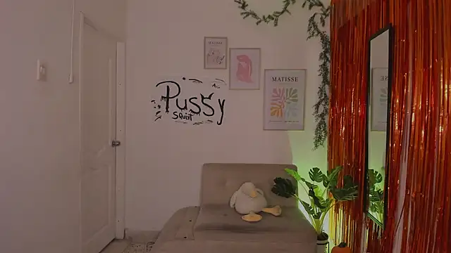 hornyprincess   online show from 11/01/25, 06:13