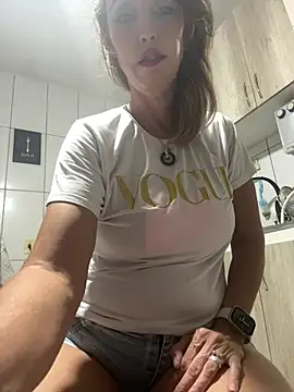 Snapshot of RAIRAsexy chatting on 01/18/25, 12:02 RAIRAsexy online show from 01/18/25, 12:02
