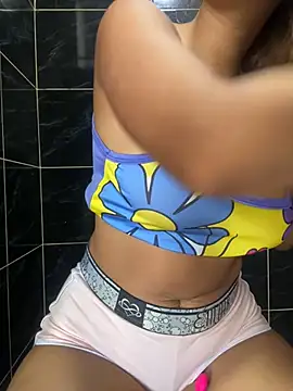 belaa 1 online show from 02/19/25, 03:49