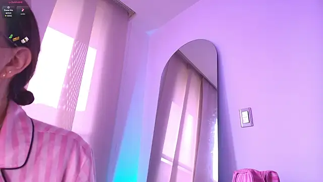 Pleasure Vibes23 online show from 10/28/25, 11:09