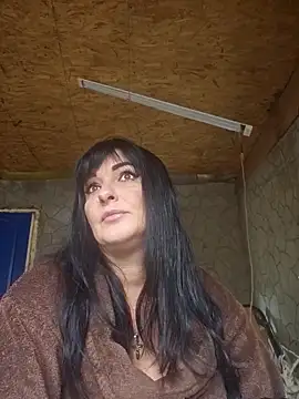 Snapshot of Flo_Sandra chatting on 09/20/25, 10:20 Flo Sandra online show from 09/20/25, 10:20