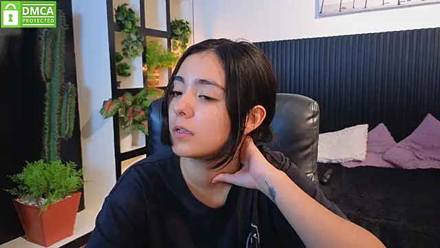 Ivy Gail online show from 11/07/25, 06:40