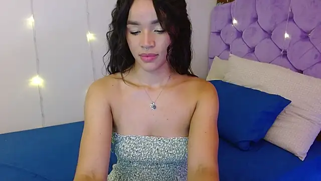 Snapshot of kiarablue chatting on 02/01/25, 04:14 kiarablue online show from 02/01/25, 04:14