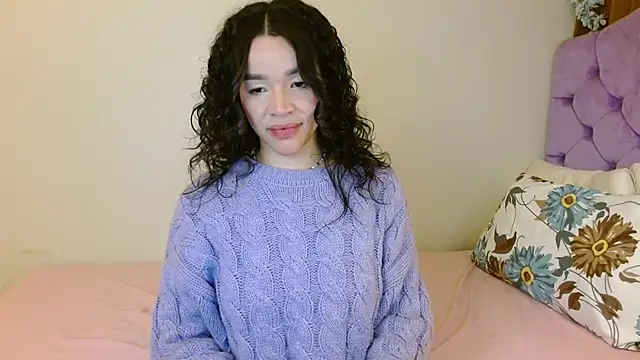 Snapshot of kiarablue chatting on 10/10/25, 04:02 kiarablue online show from 10/10/25, 04:02