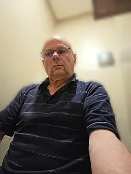 DaddyCumBumZA online show from 04/10/26, 11:28