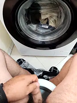 alex899927 online show from 04/19/26, 01:23