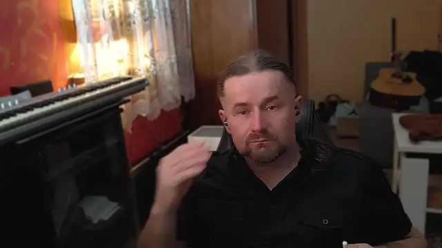 Mosiadz1975 online show from 02/15/25, 08:56