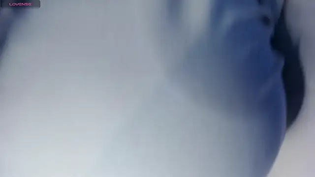 Abbyy Rosse  online show from 12/19/25, 05:54