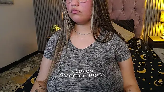 Snapshot of dafne_hss chatting on 12/04/24, 02:09 dafne hss online show from 12/04/24, 02:09