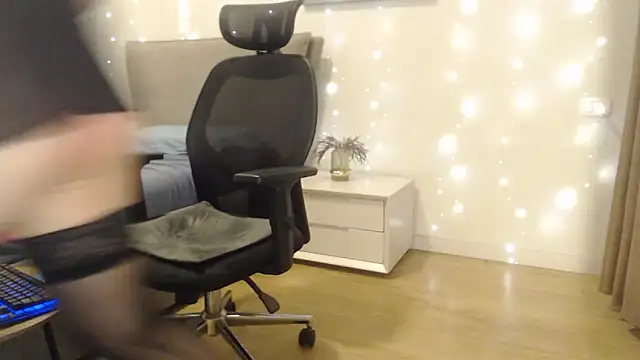 damarossa87 online show from 11/27/25, 10:05