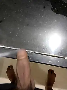 Snapshot of hOrnybOy_369 chatting on 12/25/24, 06:52 hOrnybOy 369 online show from 12/25/24, 06:52