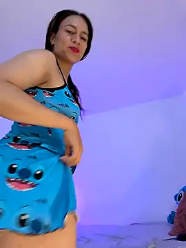 Snapshot of Nanybaker95 chatting on 10/18/25, 04:58 Nanybaker95 online show from 10/18/25, 04:58