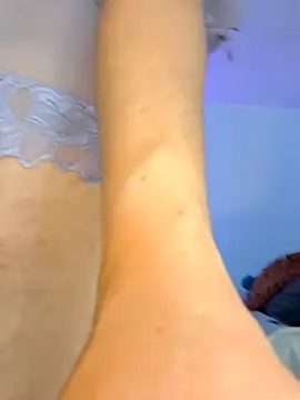 Snapshot of Nanybaker95 chatting on 11/23/25, 01:48 Nanybaker95 online show from 11/23/25, 01:48